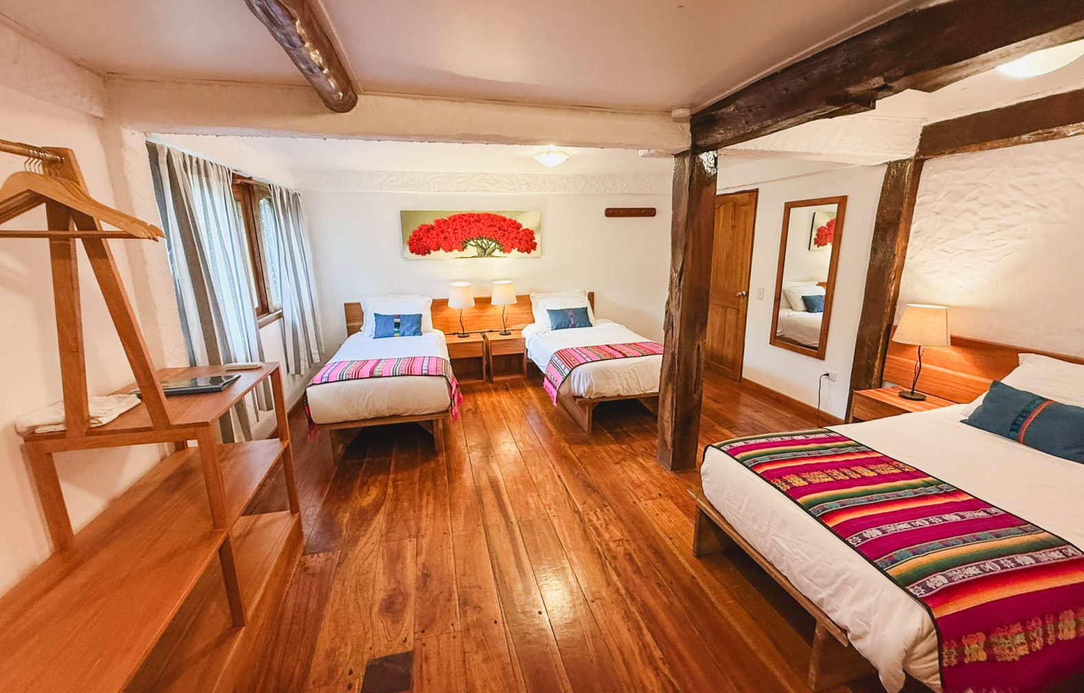 Room 2, Triple
